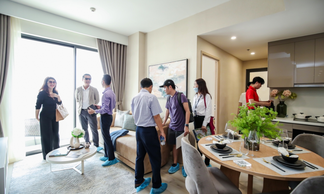 Ngỡ ngàng, ấn tượng, hài lòng… là cảm xúc của hàng ngàn cư dân và khách hàng tham dự sự kiện trải nghiệm căn hộ thực tế.