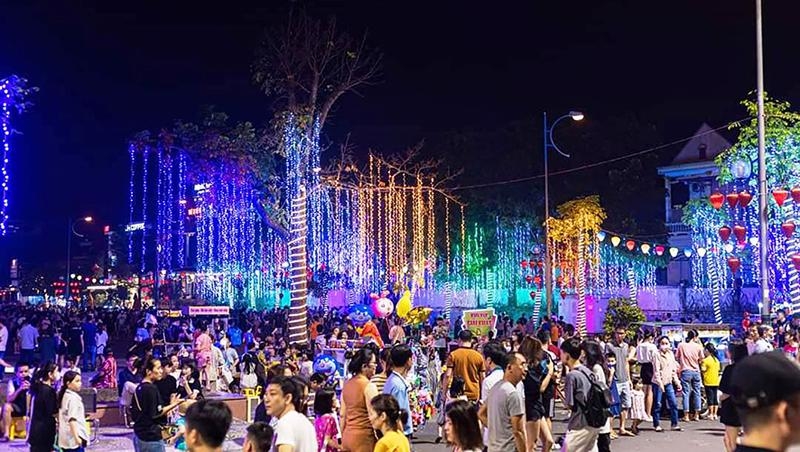 Quang Tri promoting night-time economy