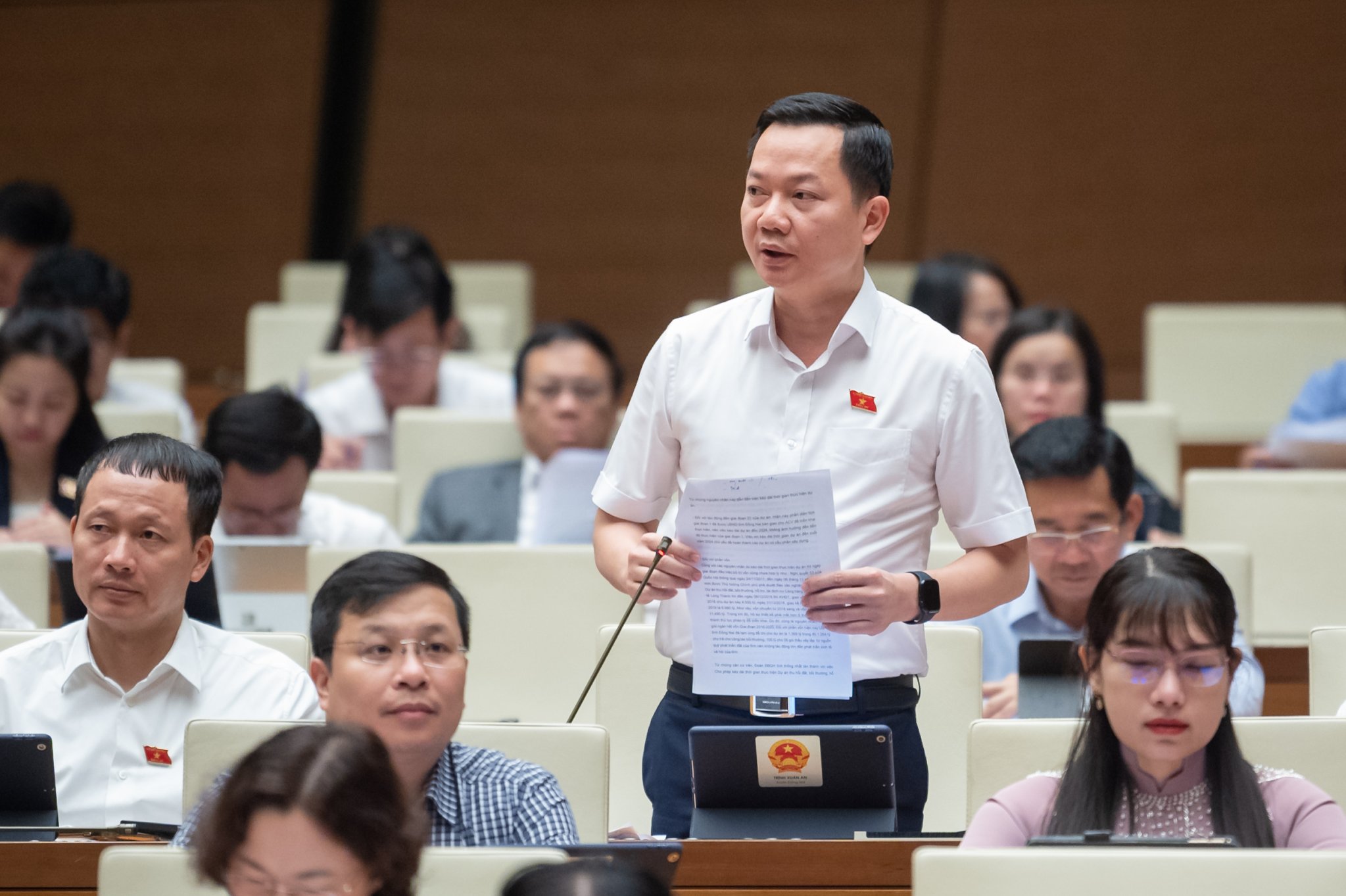 Đại biểu Trịnh Xuân An, đoàn Đồng Nai, tranh luận.