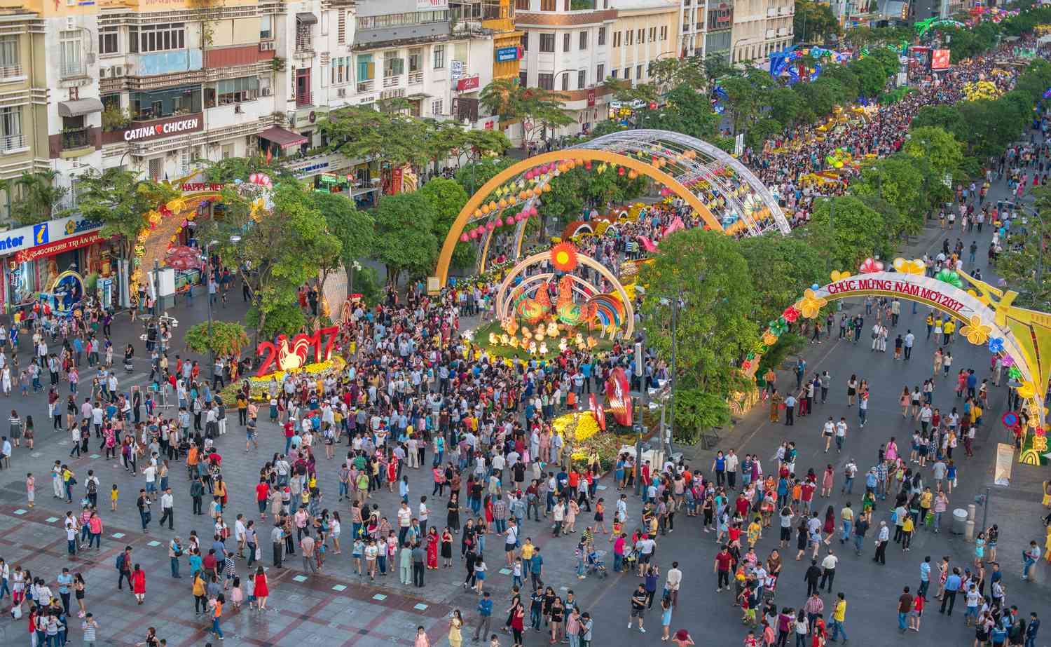 Giá vé ngày tết từ các hãng hàng không như Vietnam Airlines, Vietjet Air, Bamboo Airway cho chặng bay từ TP.HCM đi các địa phương đều khá cao.