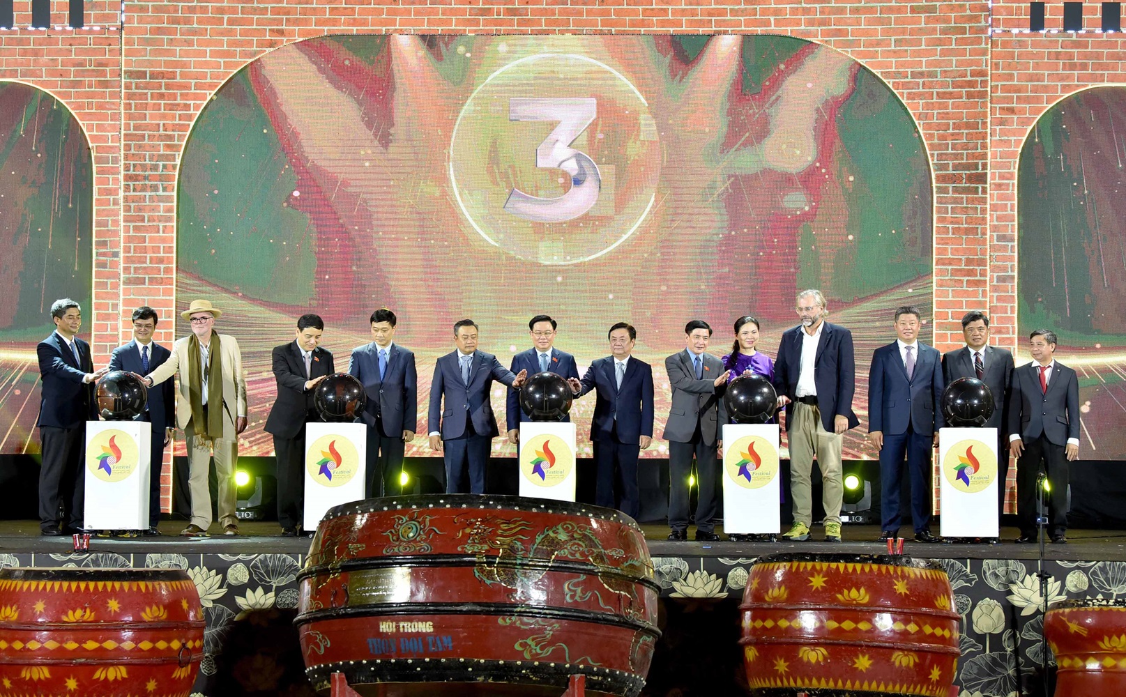 Khai mạc Festival Bảo tồn và Phát triển Làng nghề Việt Nam.