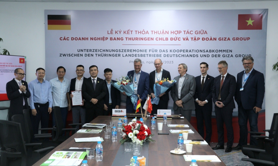 Lễ ký kết giữa Tập đoàn Giza và các công ty của CHLB Đức.