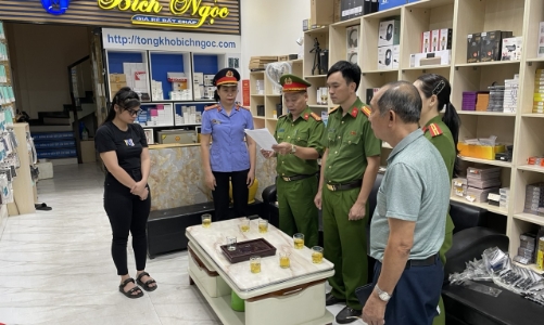 Ông chủ của chuỗi cửa hàng phụ kiện điện thoại lớn nhất Thanh Hóa 