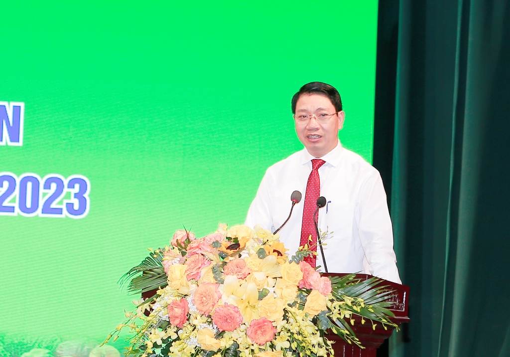Phó Chủ tịch UBND tỉnh Thanh Hóa Lê Đức Giang  phát biểu tại hội nghị