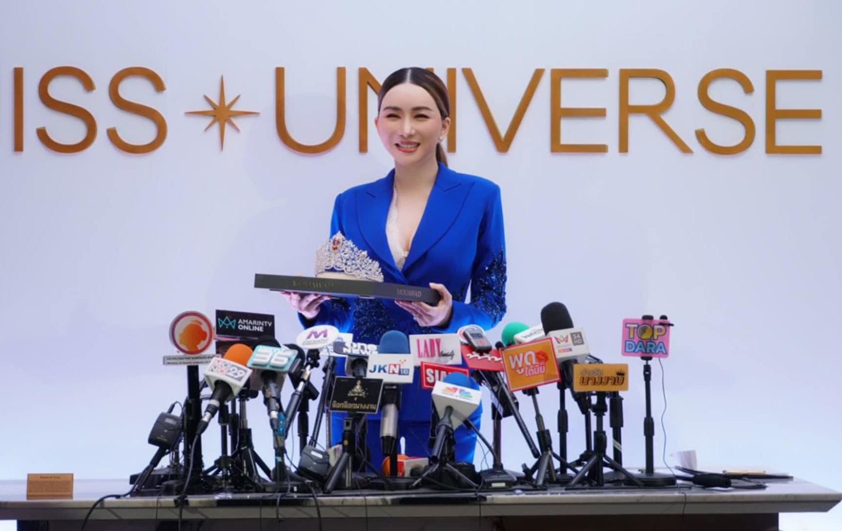 Tháng 10/2022, Anne Jakkaphong Jakrajutatip gây chú ý khi chi 20 triệu USD mua lại tổ chức Miss Universe.