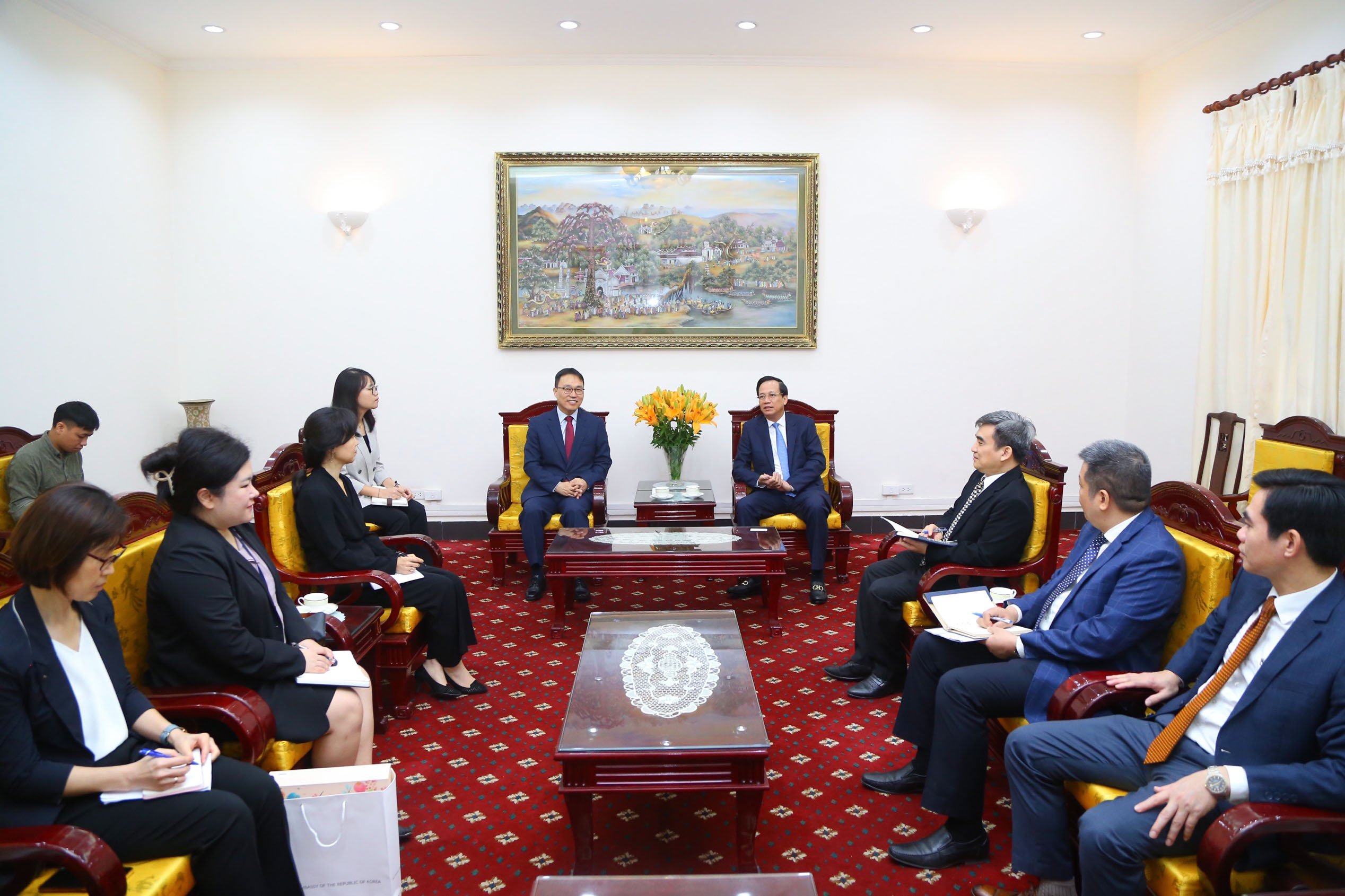 Việt Nam - H&agrave;n Quốc trao đổi về hợp t&aacute;c lao động. Ảnh - MOLISA.