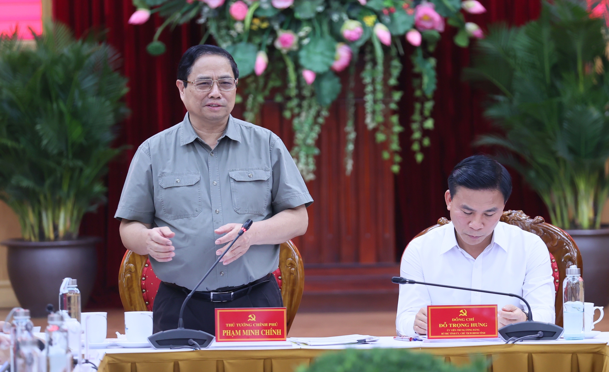 Thủ tướng Phạm Minh Chính làm việc với Ban Thường vụ Tỉnh ủy Thanh Hóa - Ảnh: VGP/Nhật Bắc.