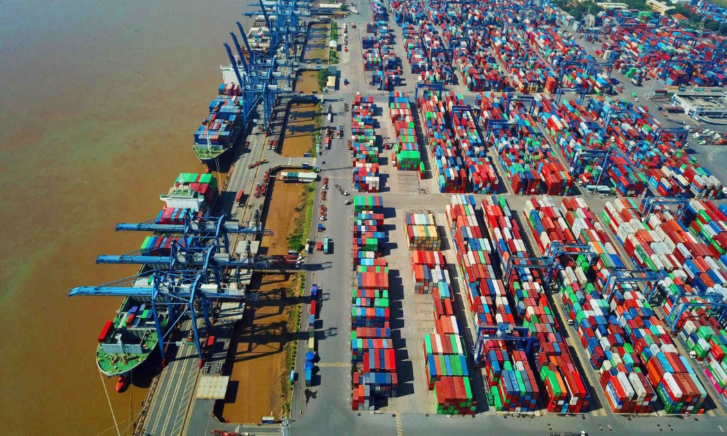 Hình thành trung tâm cung ứng dịch vụ logistics tầm cỡ khu vực tại TP.HCM.