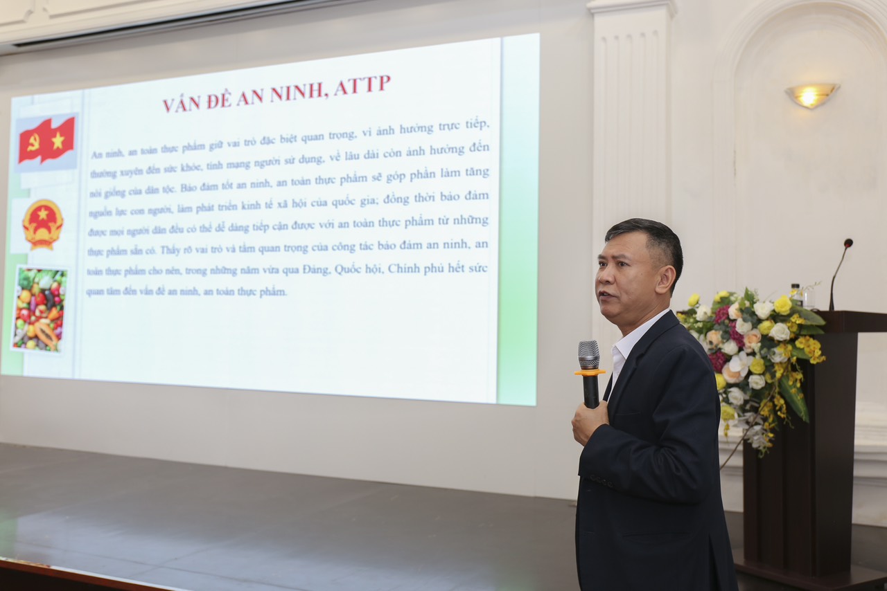 TS. BS. Cao Văn Trung: 