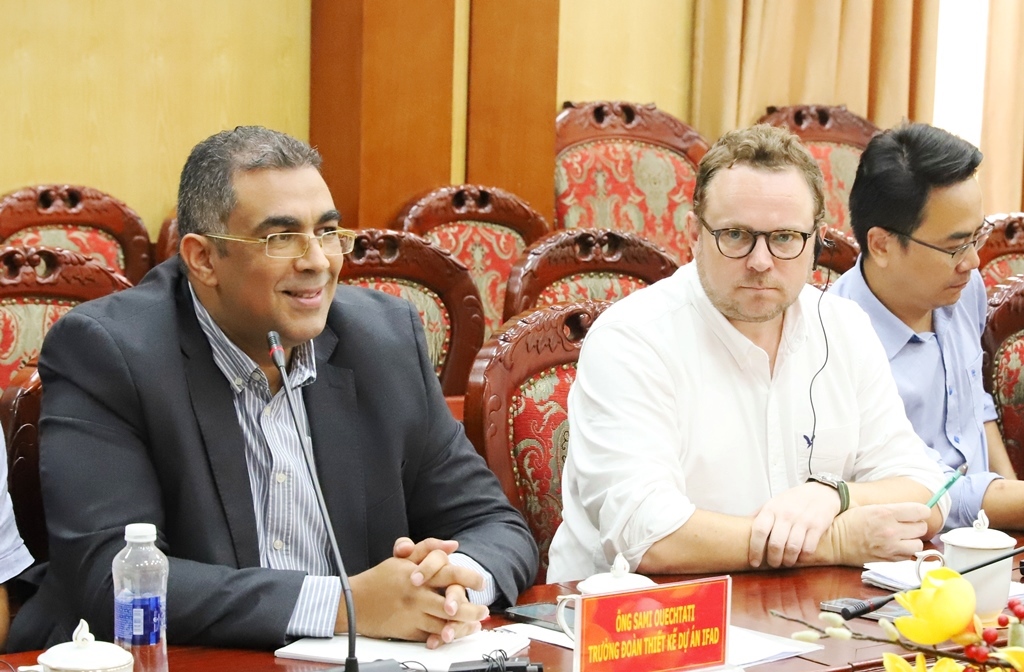 &Ocirc;ng Sami Ouechtati, Trưởng đo&agrave;n thiết kế dự &aacute;n&nbsp;Quỹ Ph&aacute;t triển N&ocirc;ng nghiệp Quốc tế ph&aacute;t biểu tại buổi l&agrave;m việc