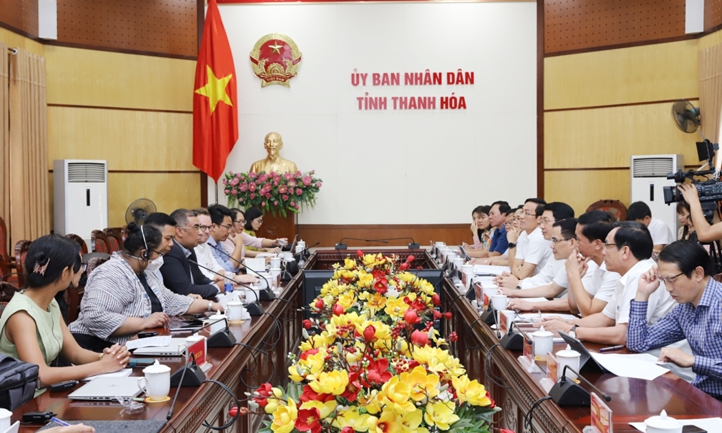 Toàn cảnh làm việc giữa UBND tỉnh Thanh Hóa với đoàn công tác Quỹ Phát triển Nông nghiệp Quốc tế,