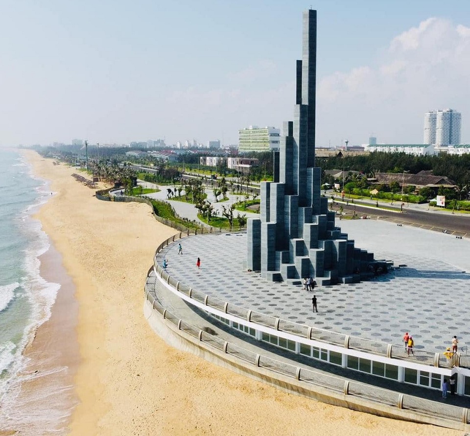 Đến nay, ngành du lịch Phú Yên đã hoàn thành kế hoạch năm là đón 2,5 triệu lượt khách du lịch.