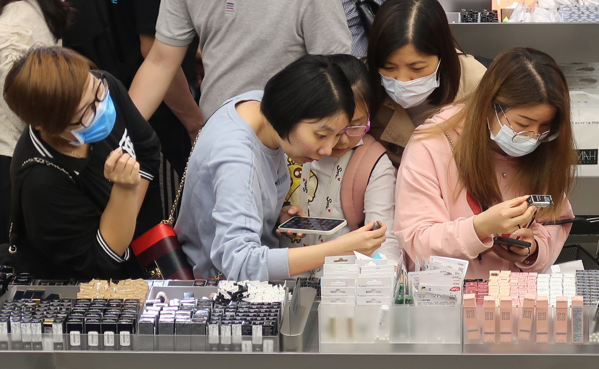 Hiện&nbsp;37 thương hiệu nội địa Trung thuộc top 100 nh&atilde;n mỹ phẩm được ch&uacute; &yacute; nhất bởi người ti&ecirc;u d&ugrave;ng.&nbsp;