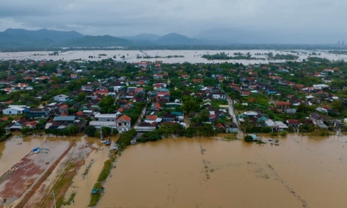 Hơn 17.000 ngôi nhà tại Thừa Thiên Huế ngập trong nước lũ