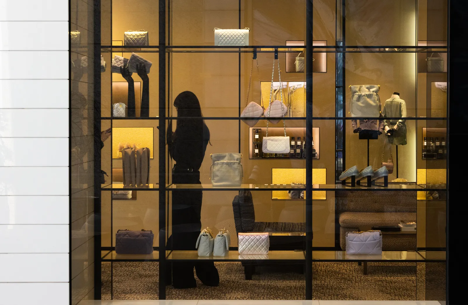 Trung Quốc sẽ quay trở lại mức tăng trưởng dương trong qu&yacute; cuối c&ugrave;ng v&agrave; động lực đ&oacute; dự kiến sẽ tiếp tục k&eacute;o d&agrave;i đến năm 2024.