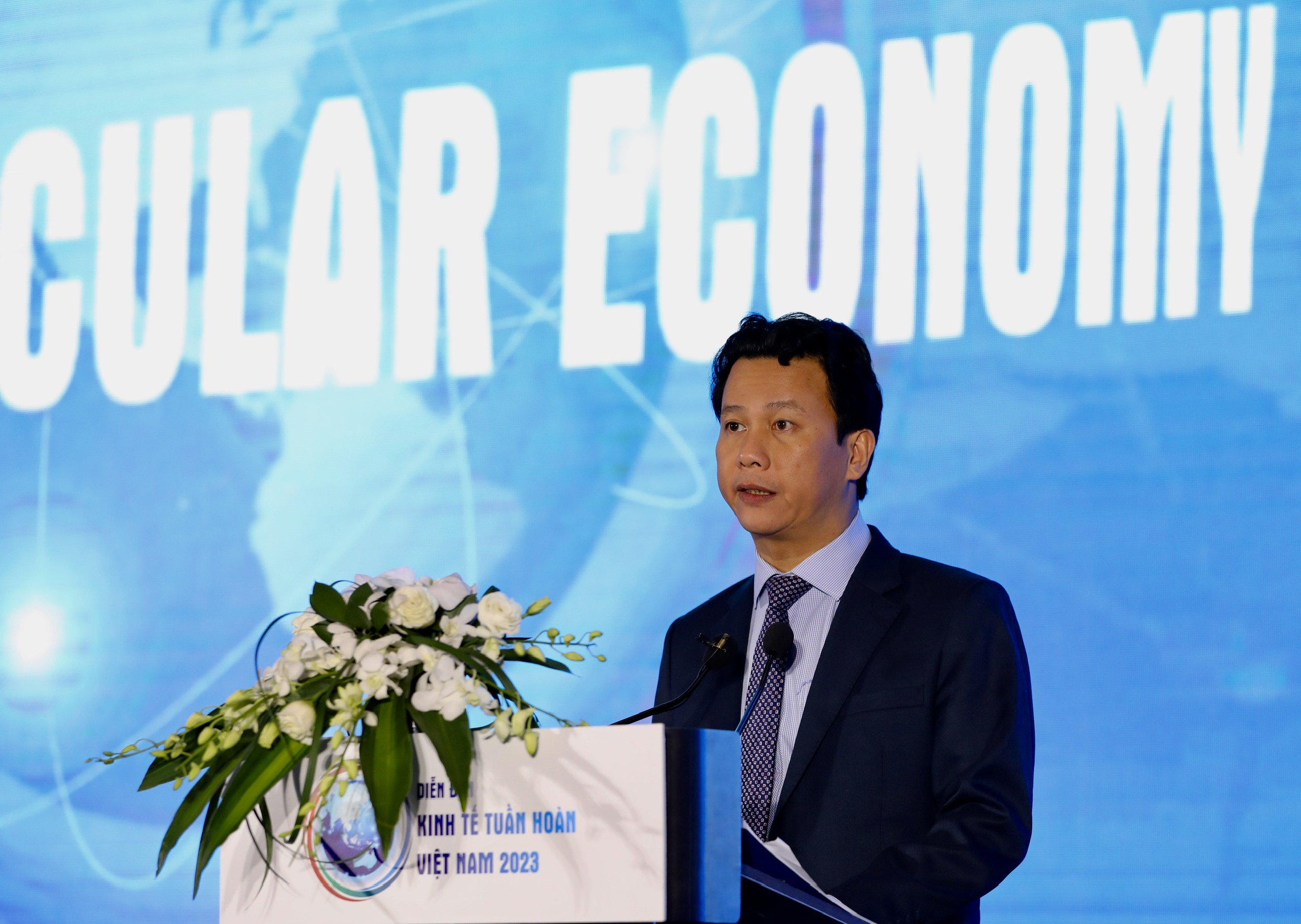 &Ocirc;ng Đặng Quốc Kh&aacute;nh, Bộ trưởng Bộ T&agrave;i Nguy&ecirc;n & M&ocirc;i trường&nbsp;cho rằng: 