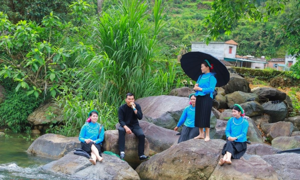 Hát soóng cọ của người Sán Chỉ là Di sản Văn hóa phi vật thể quốc gia.