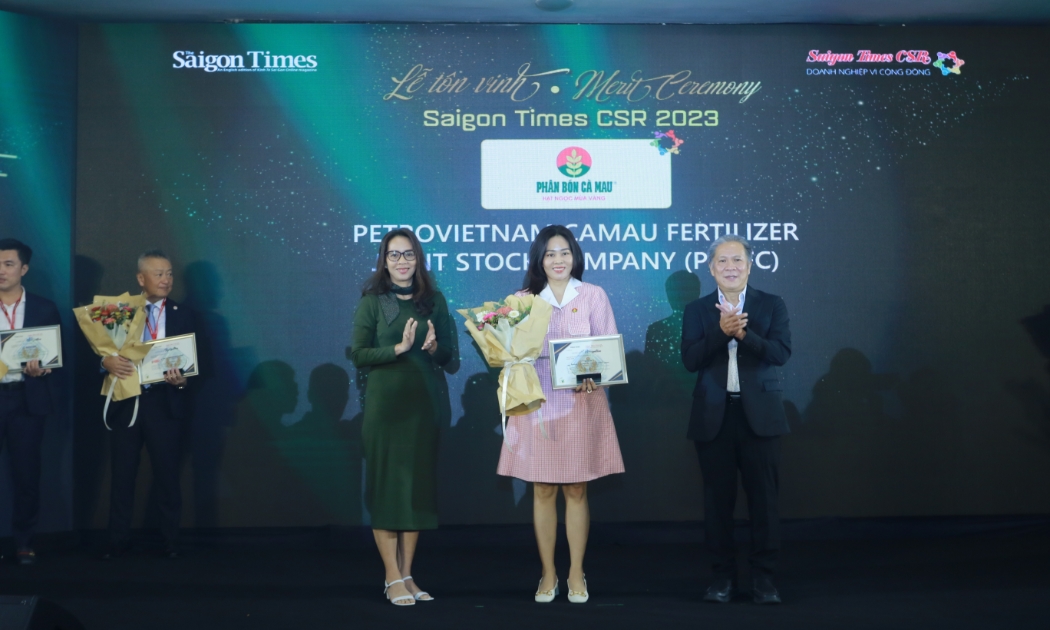 Phân Bón Cà Mau lần thứ 2 liên tiếp nhận vinh danh doanh nghiệp vì cộng đồng.