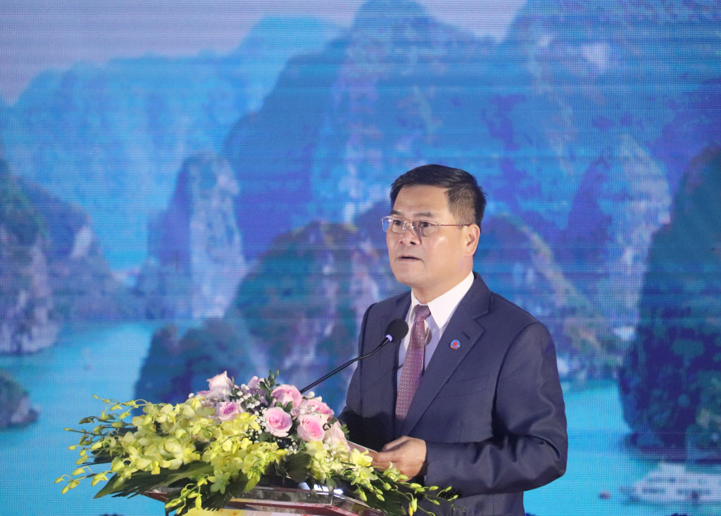 Ông Bùi Văn Khắng, Phó Chủ tịch UBND tỉnh, phát biểu tại Hội nghị xúc tiến đầu tư Quảng Ninh – Nhật Bản năm 2023.