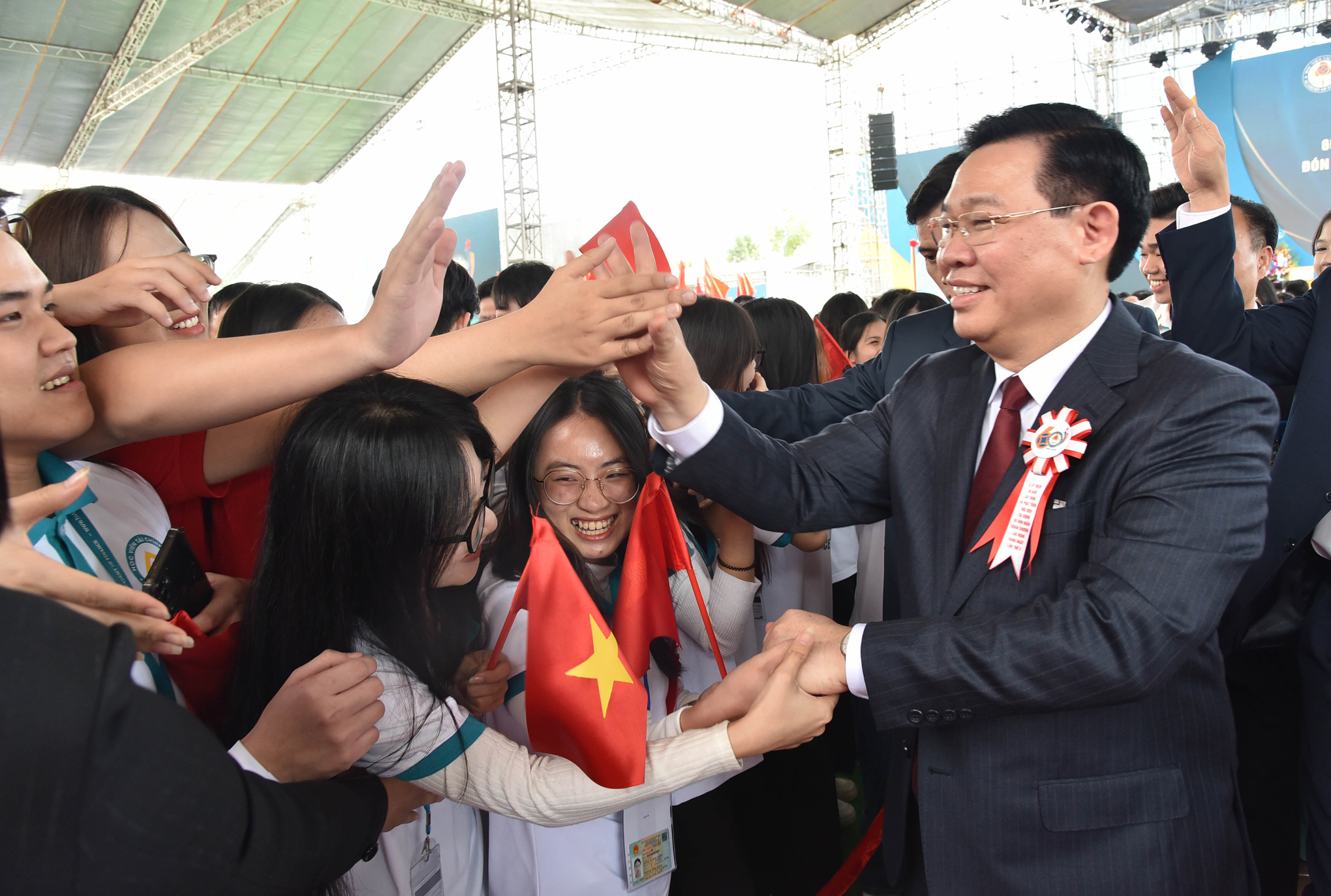 Chủ tịch Quốc hội Vương Đình Huệ dự Lễ kỷ niệm 60 năm thành lập Học viện Tài chính. Ảnh: ĐBND