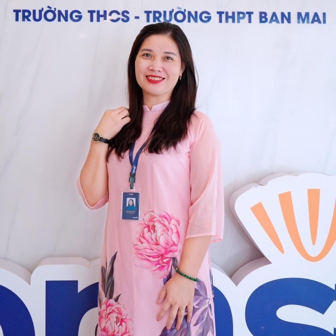 C&ocirc; Luyến tin rằng gi&aacute;o vi&ecirc;n cần trở th&agrave;nh tấm gương cho học sinh về &yacute; thức bảo vệ m&ocirc;i trường, bắt đầu bằng việc chuyển đổi sang c&aacute;c phương tiện di chuyển xanh.