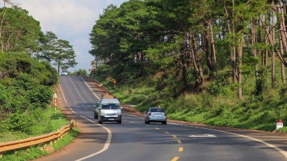 Construction of southern section of Ho Chi Minh Highway resumes