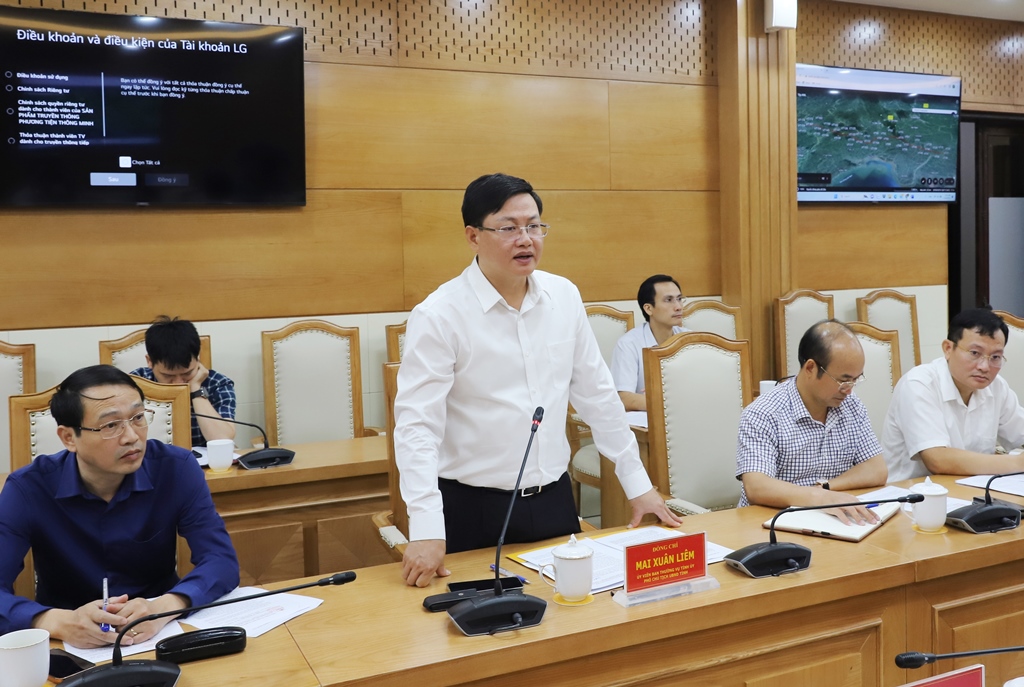 Phó Chủ tịch UBND tỉnh Thanh Hóa Mai Xuân Liêm phát biểu tại buổi làm việc