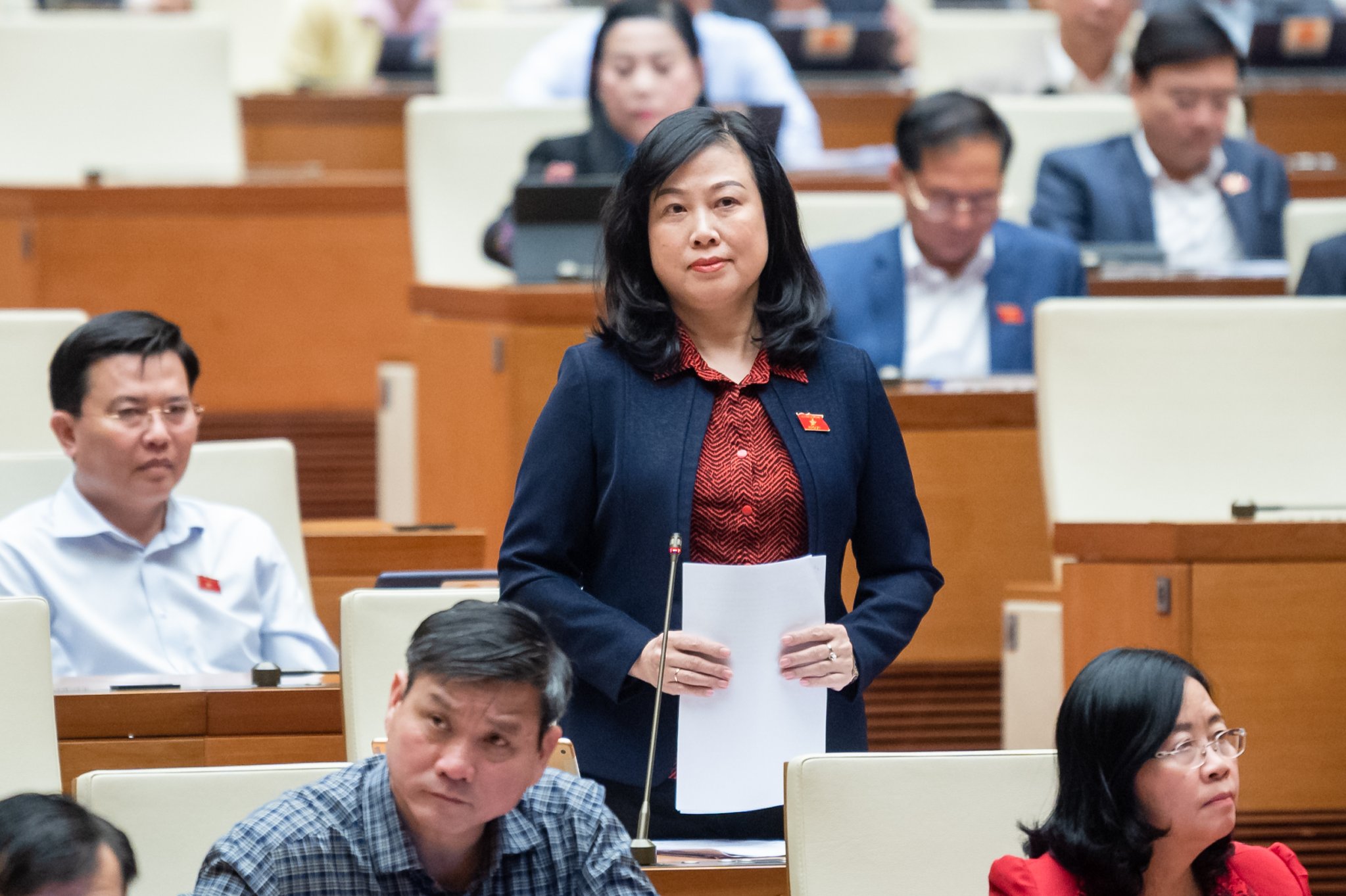 Bộ trưởng Bộ Y tế Đào Hồng Lan giải trình, làm rõ một số vấn đề đại biểu Quốc hội nêu.