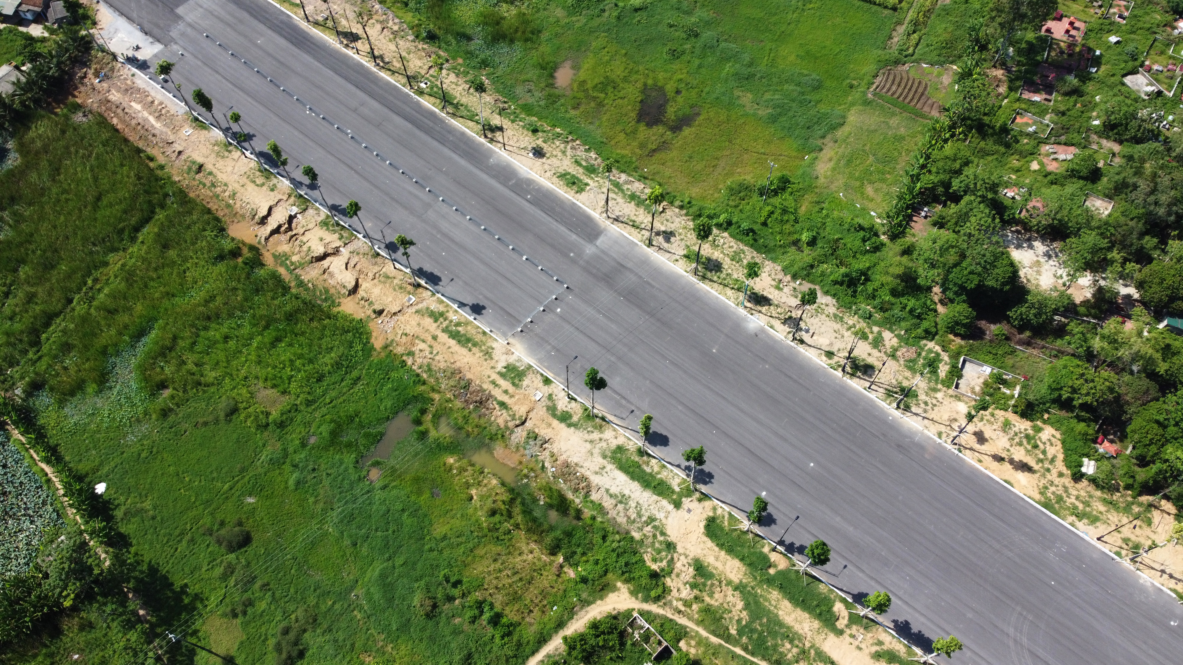 Đại lộ Đ&ocirc;ng Sơn từ g&oacute;c nh&igrave;n tr&ecirc;n cao