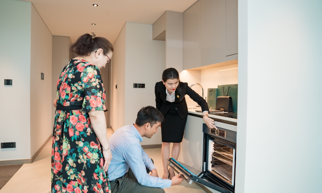 Các khách hàng nhận bàn giao trong đợt đầu tiên đều rất hài lòng về chất lượng của các chi tiết hoàn thiện bên trong căn hộ hàng hiệu Marriott.