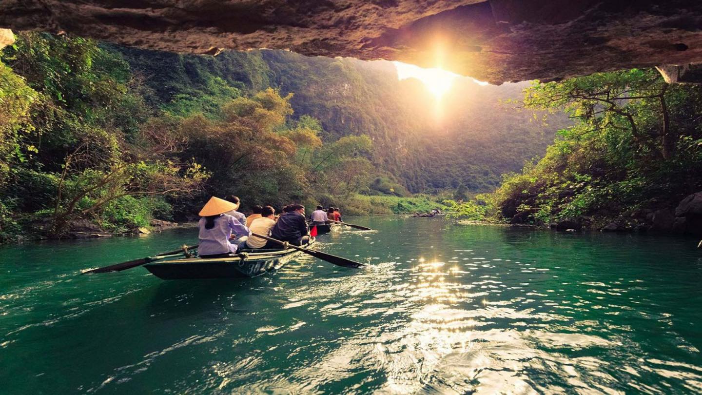 Với du lịch nội địa, giá vé hàng không cao sẽ khiến người dân sử dụng phương tiện cá nhân để thực hiện các chuyến đi gần nơi mình sống.