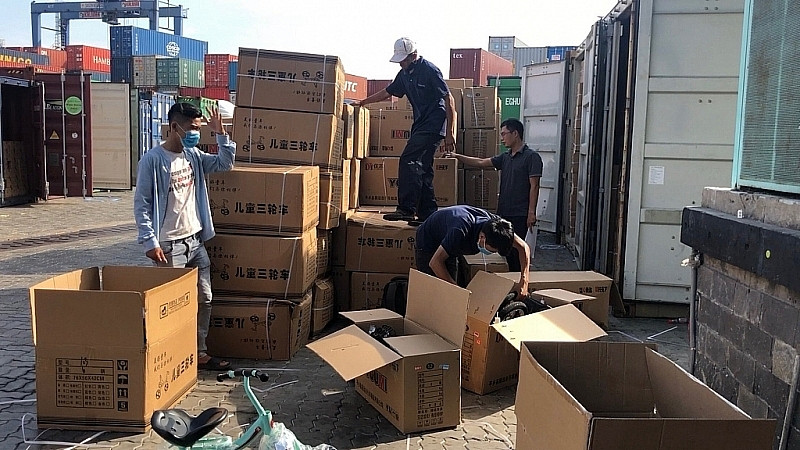 Việc gian lận thuế thông quan qua khai báo sai trị giá hải quan đối với hàng nhập khẩu vẫn diễn ra ngày càng tinh vi, phức tạp.