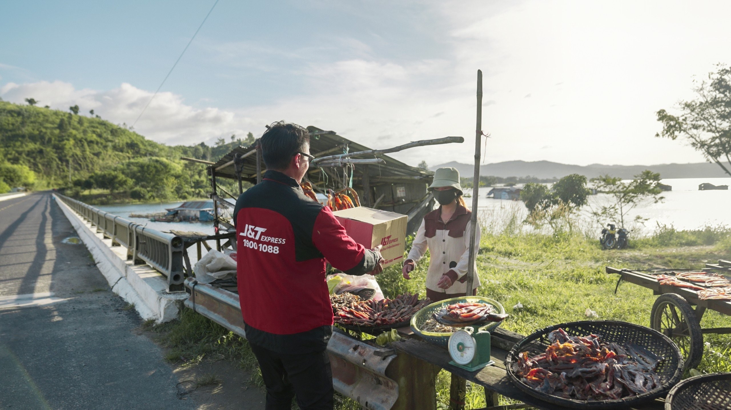 Các bưu cục của J&T Express được chuyên môn hóa ở mức cao nhất.