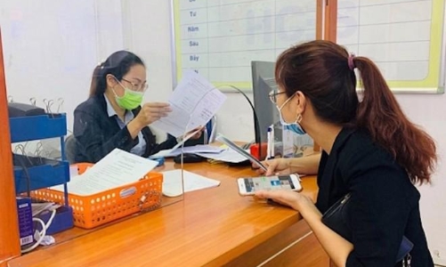 Vì sao không giảm mức đóng bảo hiểm thất nghiệp, bảo hiểm y tế?