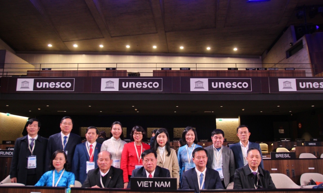 Đoàn công tác Bộ Y tế tham dự kỳ họp lần thứ 42 Đại Hội đồng UNESCO từ ngày 20/11 – 22/11/2023 tại Paris, Cộng hòa Pháp. Ảnh - Bộ Y tế.