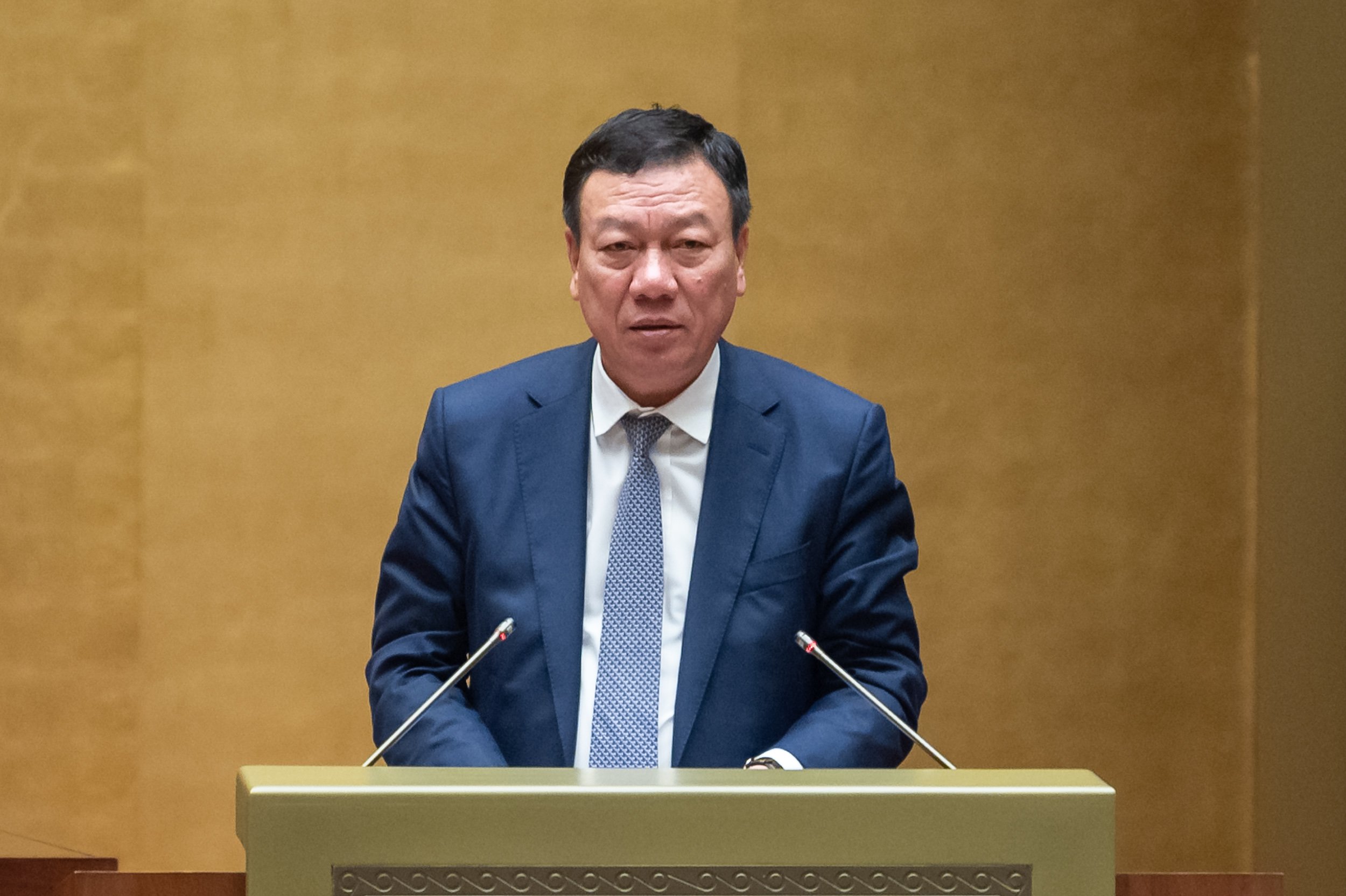 Tổng Thanh tra Ch&iacute;nh phủ Đo&agrave;n Hồng Phong b&aacute;o c&aacute;o tại phi&ecirc;n họp. Ảnh - Quochoi.vn.