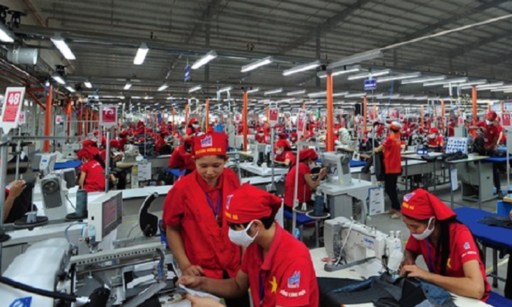 10 tháng năm 2023, xuất khẩu dệt may đạt trên 33 tỷ USD.