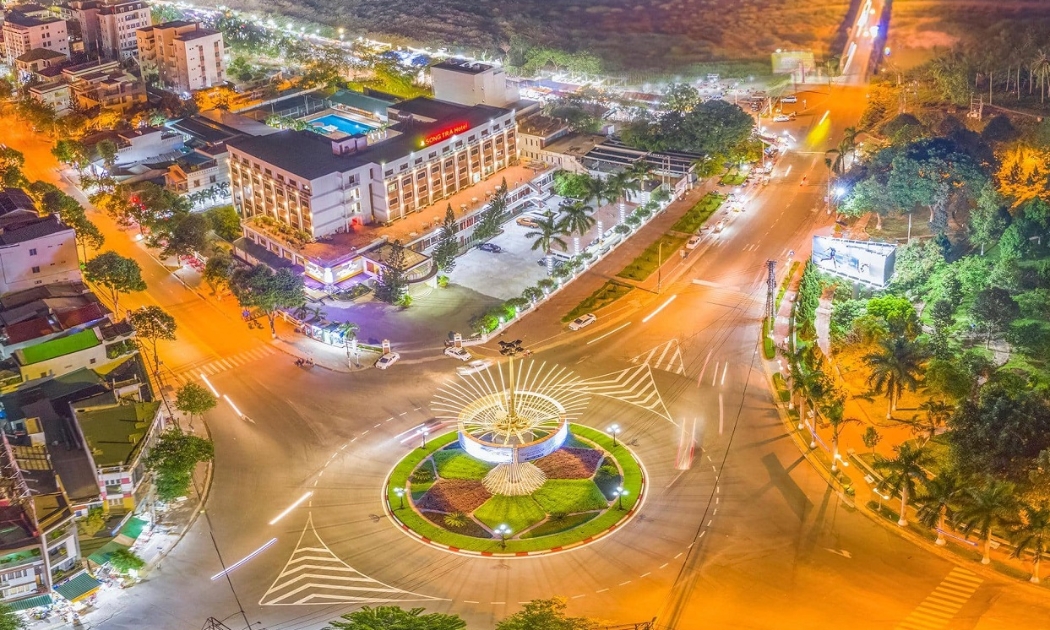 Quảng Ngãi phấn đấu hoàn thiện hạ tầng phục vụ phát triển các đô thị xanh, đô thị thông minh.