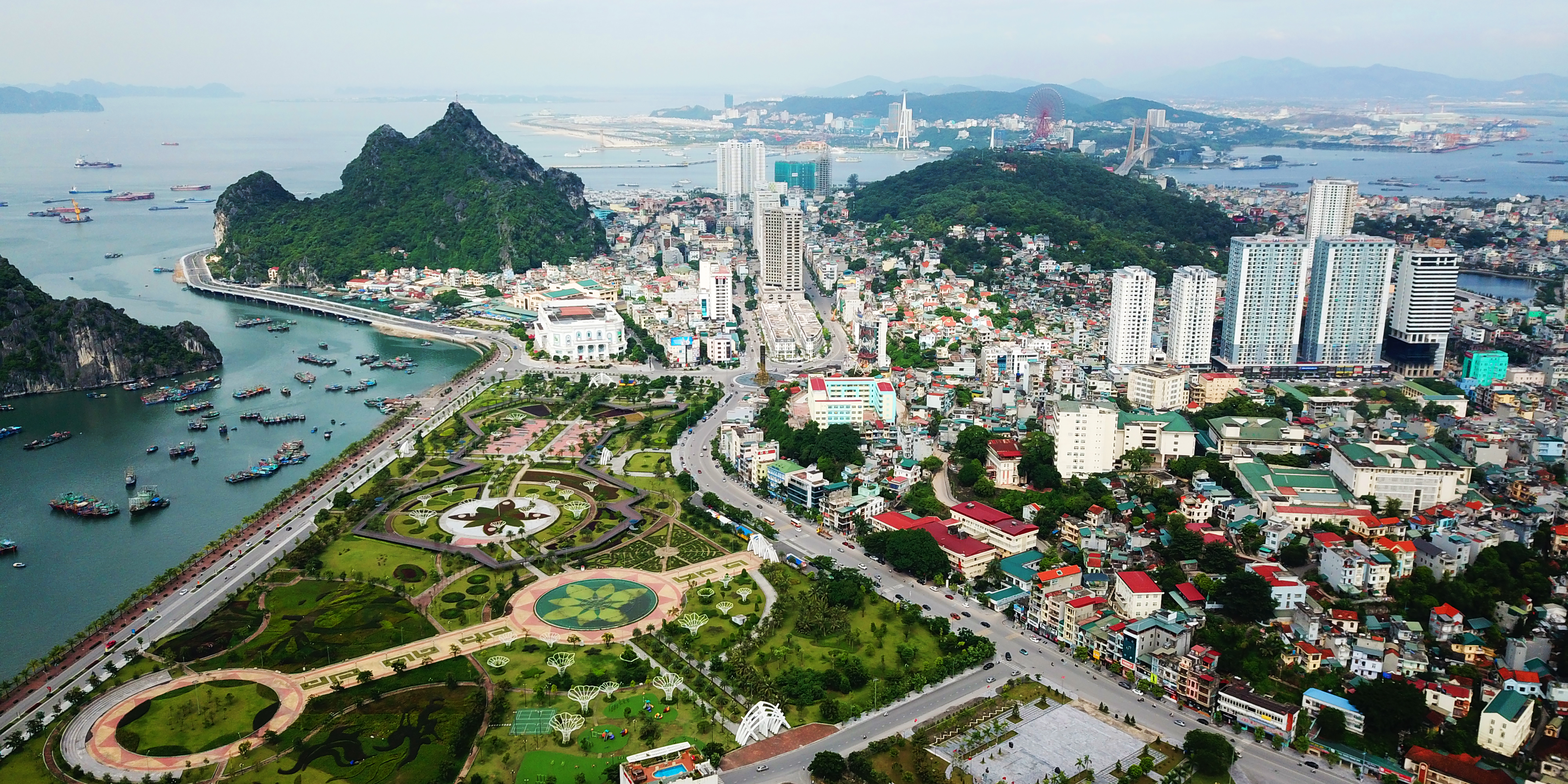 Quảng Ninh đang  vững tin chuyển đổi phương thức phát triển từ “nâu” sang “xanh”
