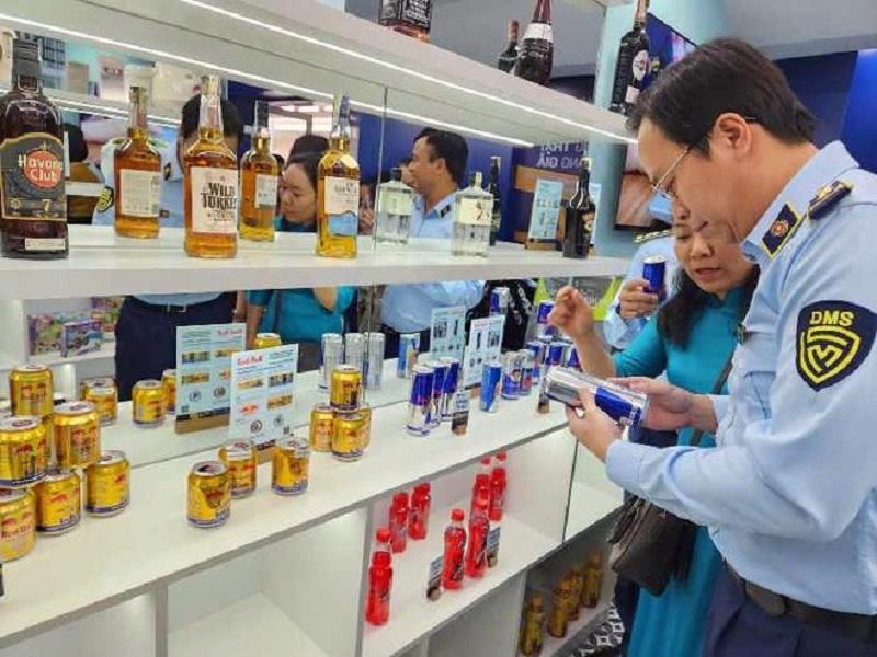 600 items on display to help consumers recognize fake goods