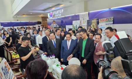 Thủ tướng Phạm Minh Chính cùng lãnh đạo các bộ ngành, TP.HCM tham dự chương trình Techfest – Whise 2023 chiều 25/11.