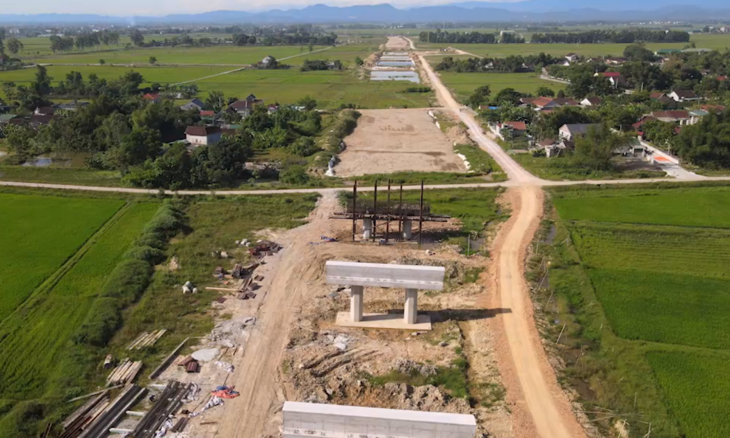Đến nay, sản lượng thi công cao tốc Diễn Châu - Bãi Vọt mới đạt khoảng 59,2% giá trị hợp đồng.