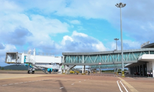 Bình Định đề xuất chuyển đổi đất quốc phòng để phát triển cảng hàng không Phù Cát