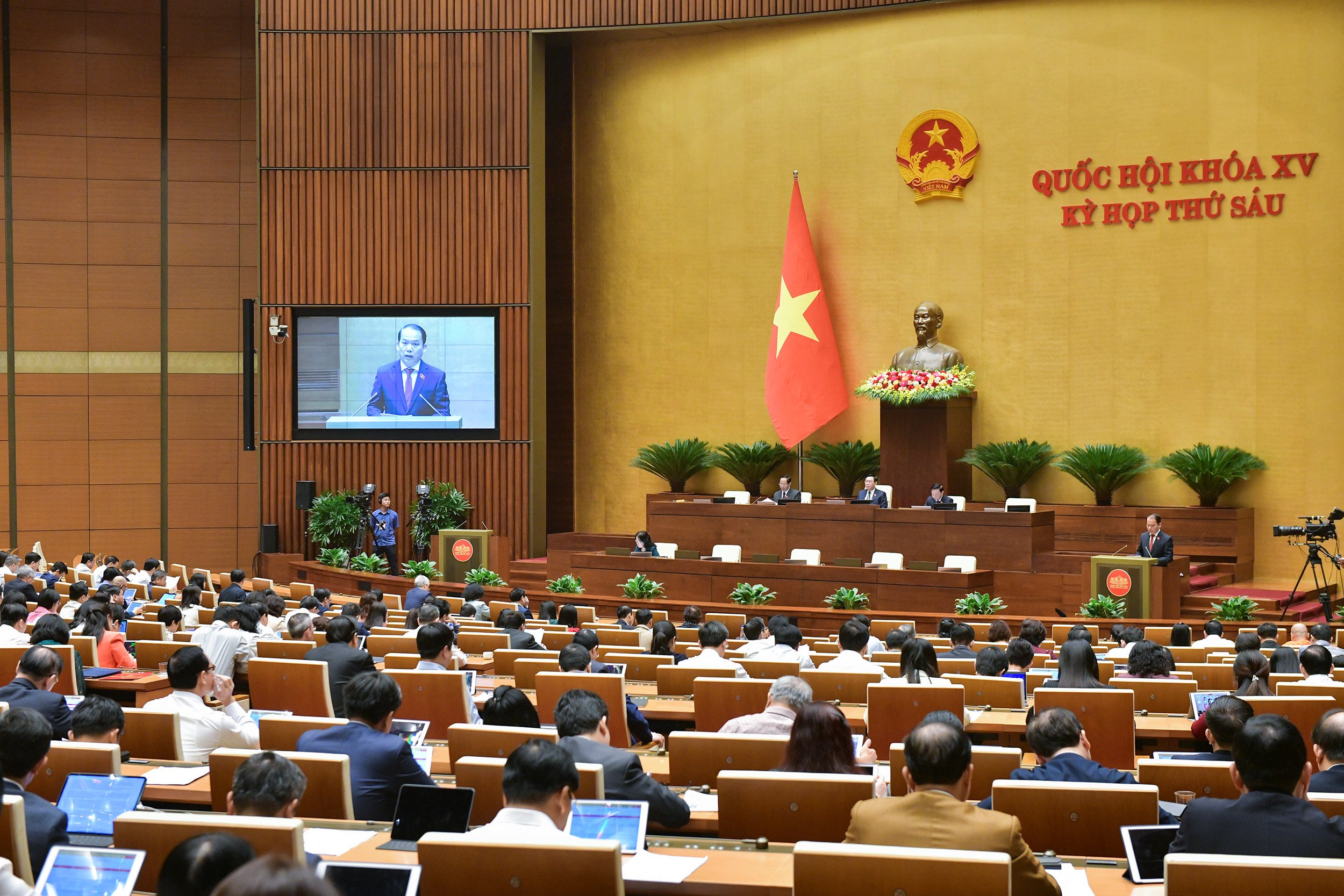 Sáng ngày 27/11, Quốc hội đã thông qua Luật Nhà ở (sửa đổi).