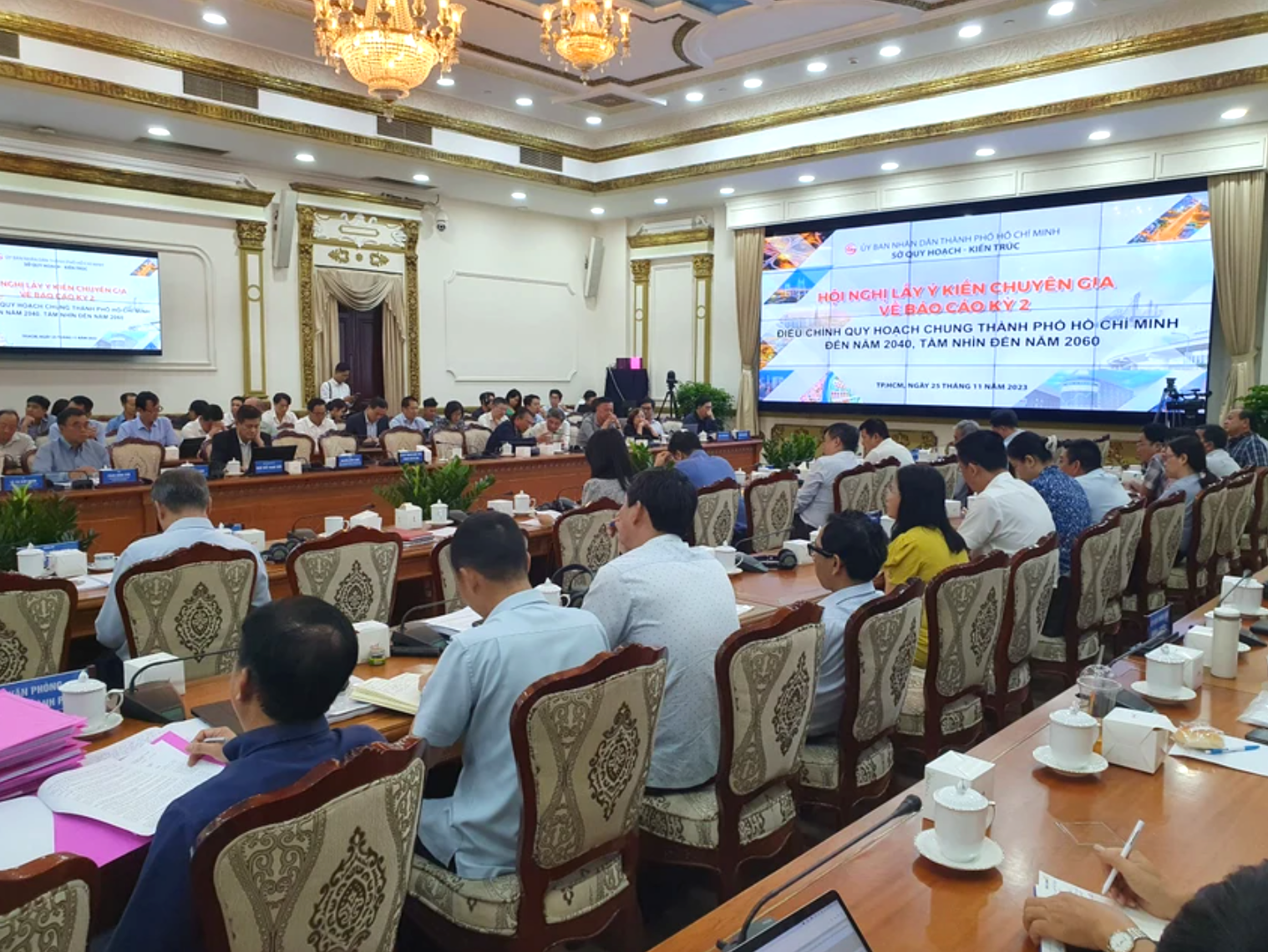 Các chuyên gia tham dự báo cáo kỳ 2 điều chỉnh quy hoạch chung TP.HCM đến năm 2040, tầm nhìn đến năm 2060 - Ảnh: PA.