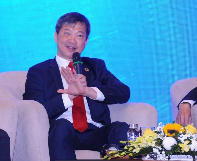 Ông Mai Hữu Tín, Chủ tịch Hội Doanh nhân trẻ Việt Nam khóa IV, Chủ tịch HĐQT kiêm TGĐ Công ty CP Đầu tư U&I: 