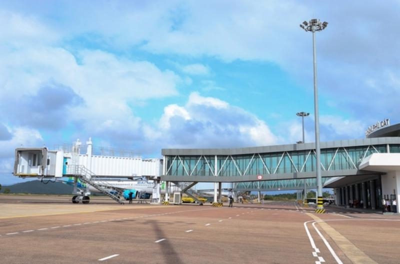 Binh Dinh proposes using defense land for airport expansion