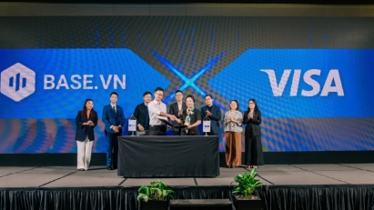 Visa links with local business management platform