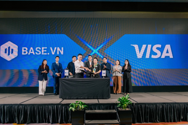 Visa links with local business management platform