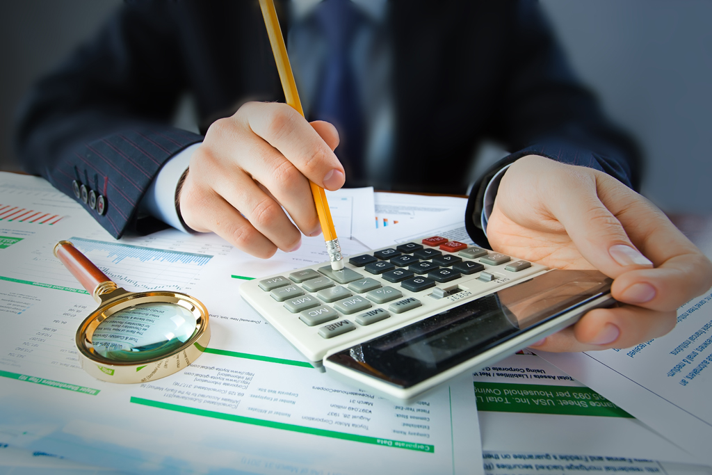 Các quy định về kiểm soát nội bộ tại tổ chức tín dụng phi ngân hàng phải được đánh giá định kỳ.